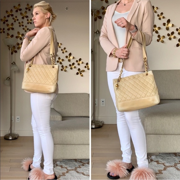 CHANEL Handbags - 🌹 CHANEL Quilted Lambskin Vintage Tote Bag Auth